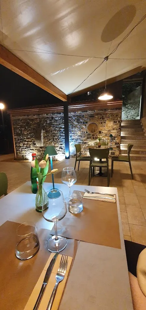 Nerafè Ristorante_Pisciotta_slider_image_1