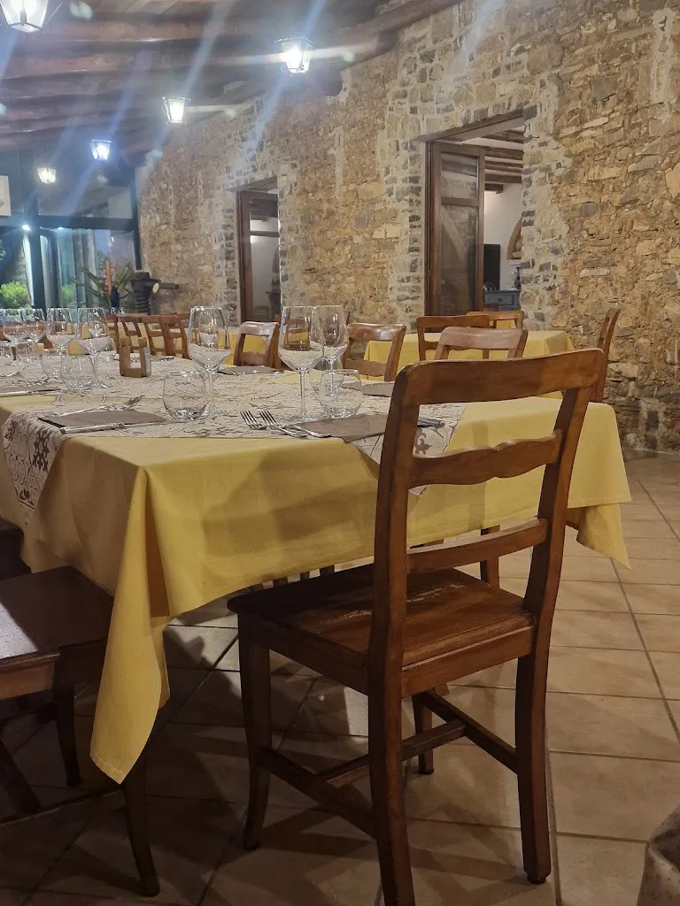 ROBERTA DE IOANNA_Principe di Vallescura_Pisciotta_review