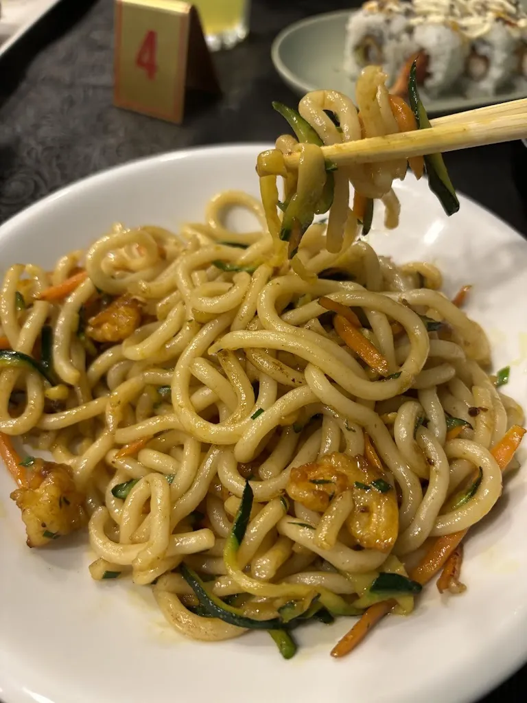 Lidia_Jk Sushi_Pollena Trocchia_review