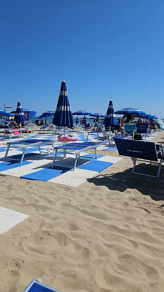 Carlotta Marozzi_La Rosa Blu_Martinsicuro_review