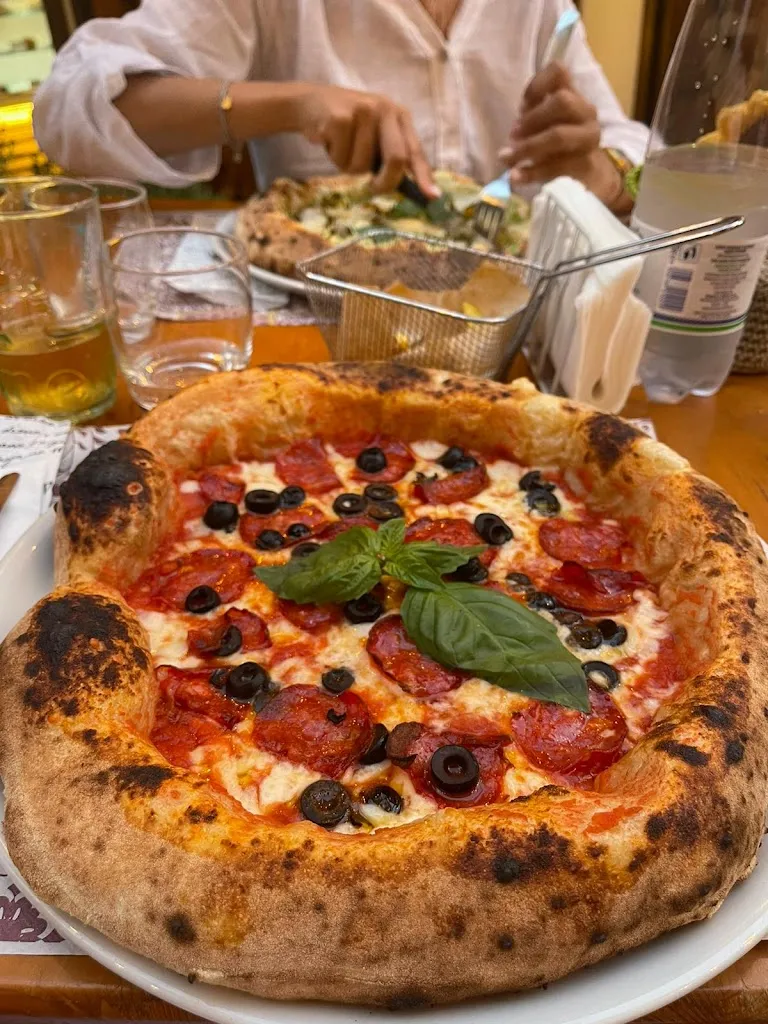 Virgilio Merola_Rosso di sera - Pizzeria - Rosticceria - Tavola calda_Pollica_review