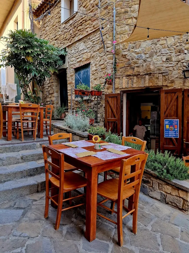 Rosso di sera - Pizzeria - Rosticceria - Tavola calda_Pollica_slider_image_2