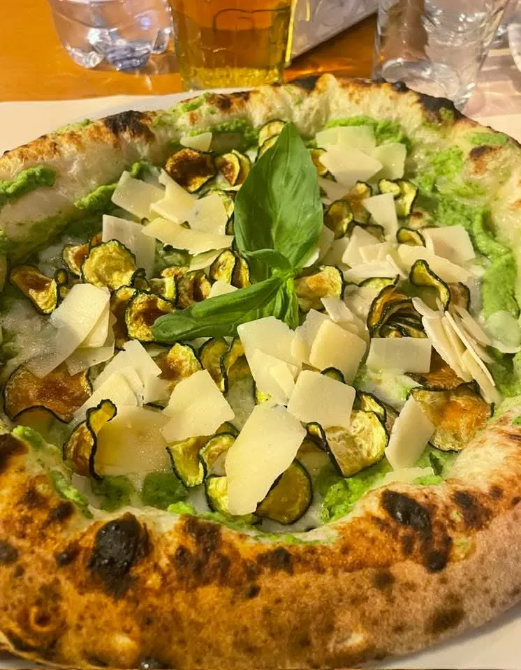 Rosso di sera - Pizzeria - Rosticceria - Tavola calda_Pollica_slider_image_3