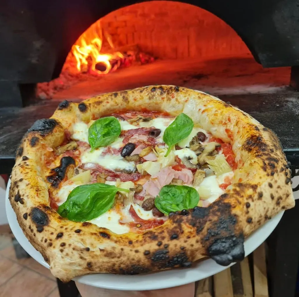 I Due Leoni Pizzeria e Braceria_Polvica_slider_image_2