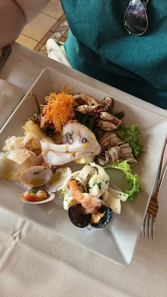 Tamara Hodak_Lido MACAU_Policastro Bussentino_recensione