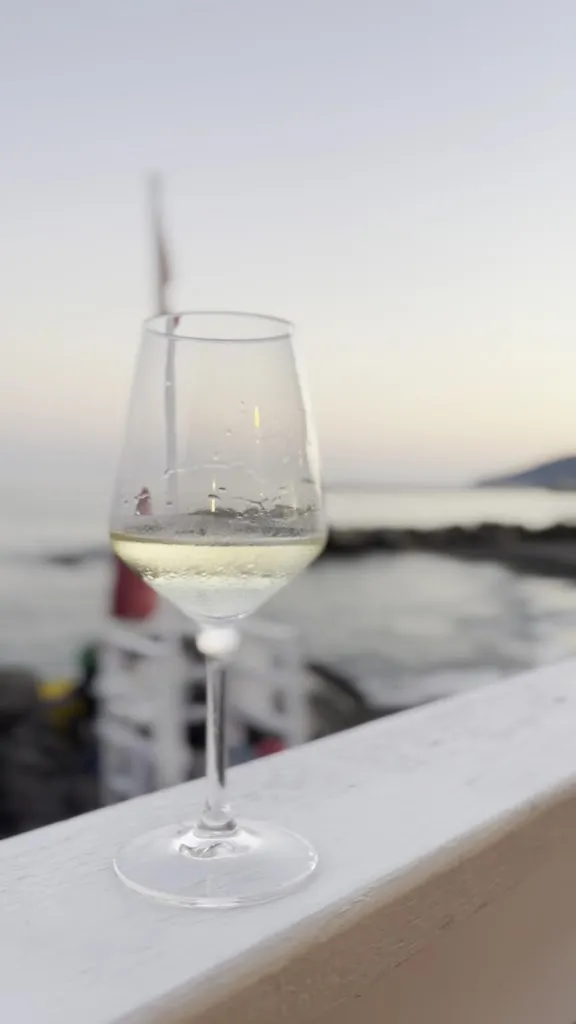 Anna Rita Specchio_Lido MACAU_Policastro Bussentino_recensione