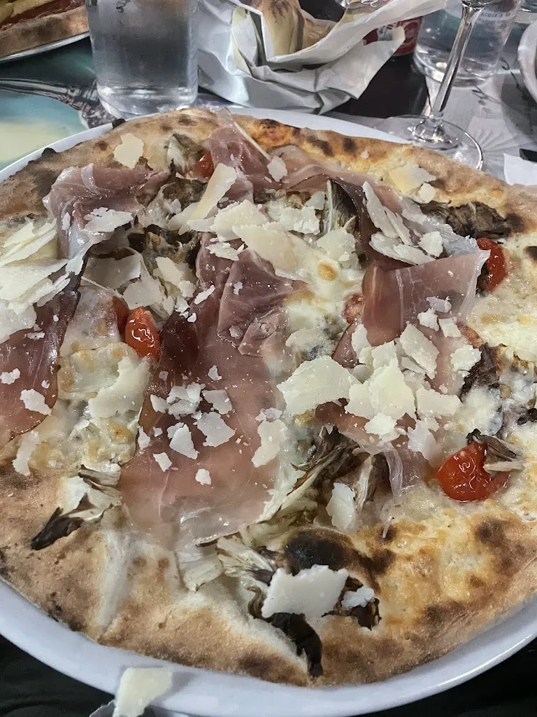 Vincenzo Del Vecchio_Pizzeria Frijenno e Magnanno_Policastro Bussentino_Bewertung