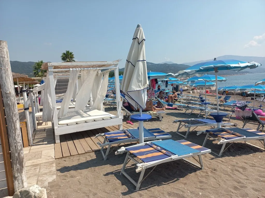 Copacabana Lido Discoteca_Policastro Bussentino_slider_image_3