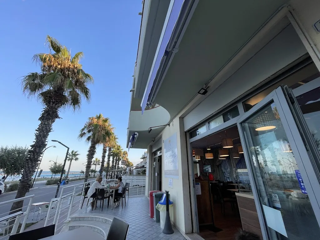 Gianluca G._Pizzeria La Ghiottona in Spiaggia_Martinsicuro_recensione