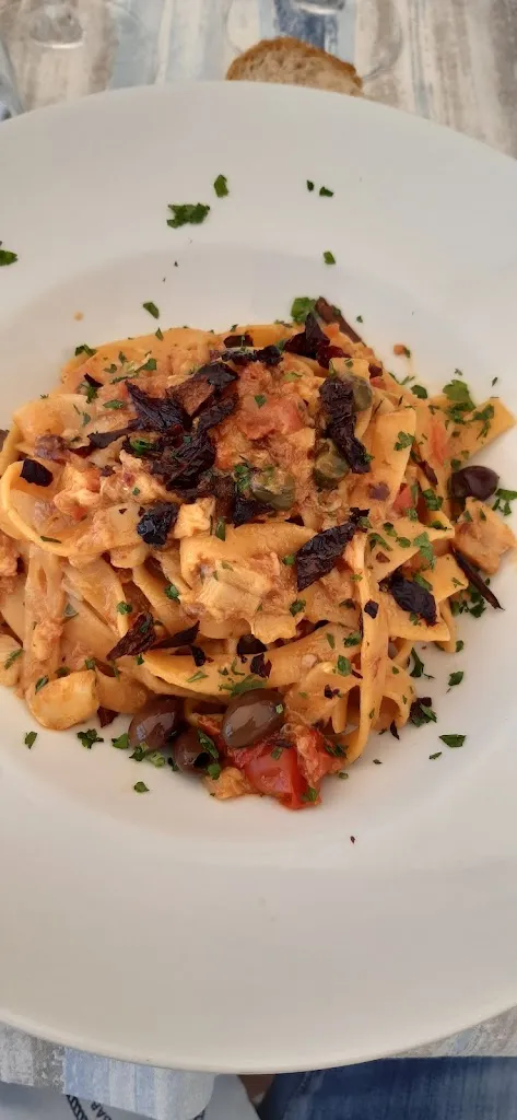 Gianni Russo_Lo Sbarco Dei 300_Policastro Bussentino_recensione