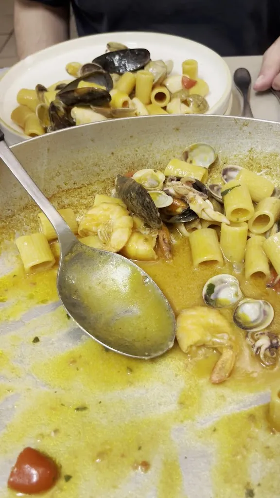 Ristorante Pizzeria Mamma Paola_Martinsicuro_slider_image_2