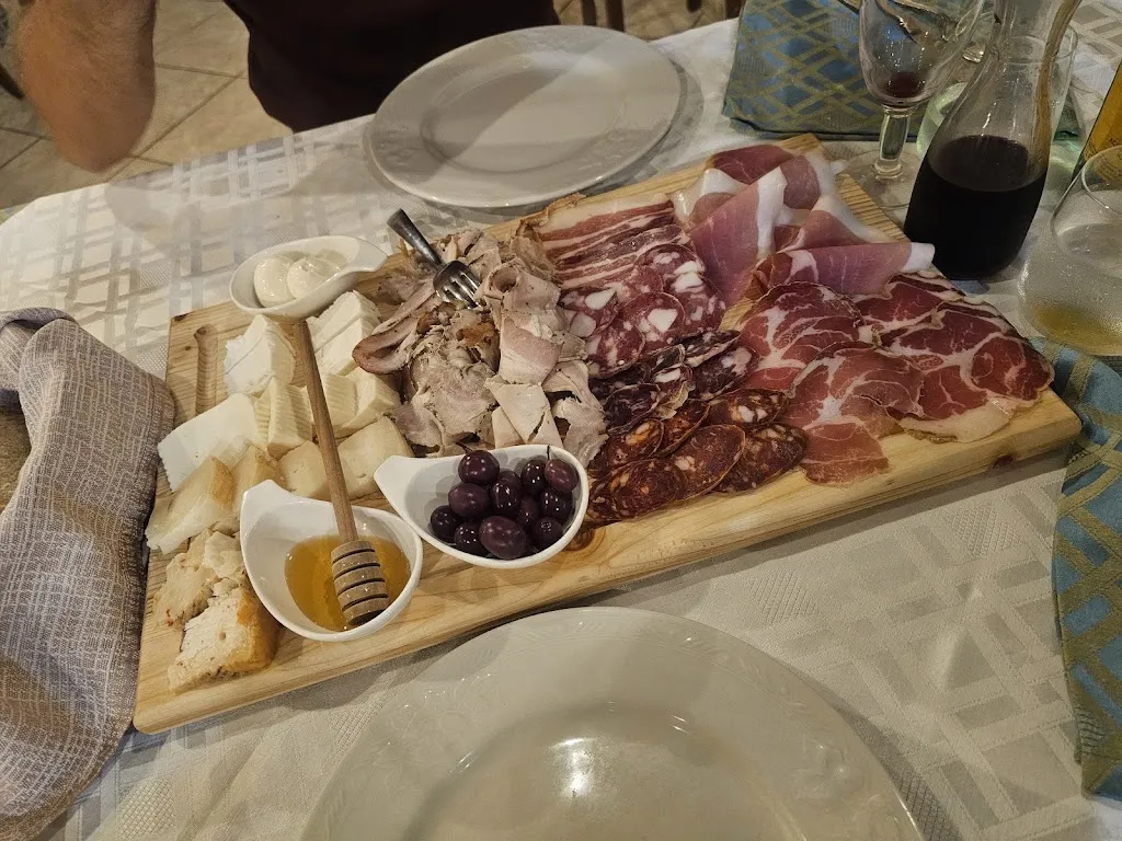 Braceria Macelleria Agricola Marinella_Pontelatone_slider_image_3