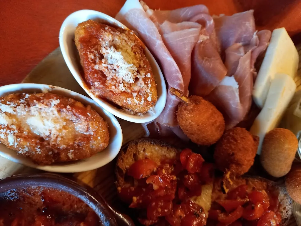 Menu_Trattoria con cucina Casereccia & 