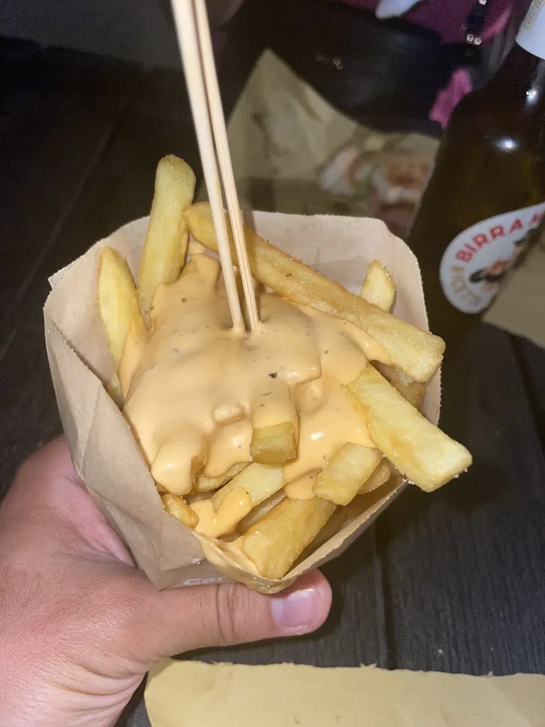 Menu_SHAKA Street Food & Fun_Martinsicuro_image_7