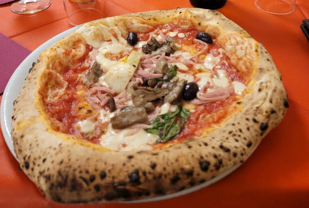 Krzysztof Parejko_Pizzeria Napoletana Ponticelli - Torre Maura Roma_Ponticelli_review