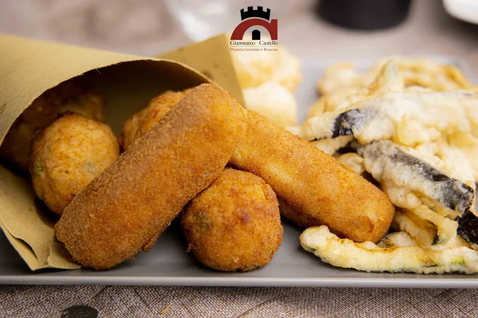 Gianmarco Castello Pizzeria Gourmet Braceria_Ponticelli_slider_image_2