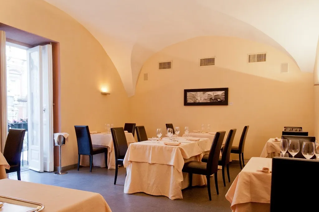 Palazzo Petrucci Ristorante_Posillipo_slider_image_1