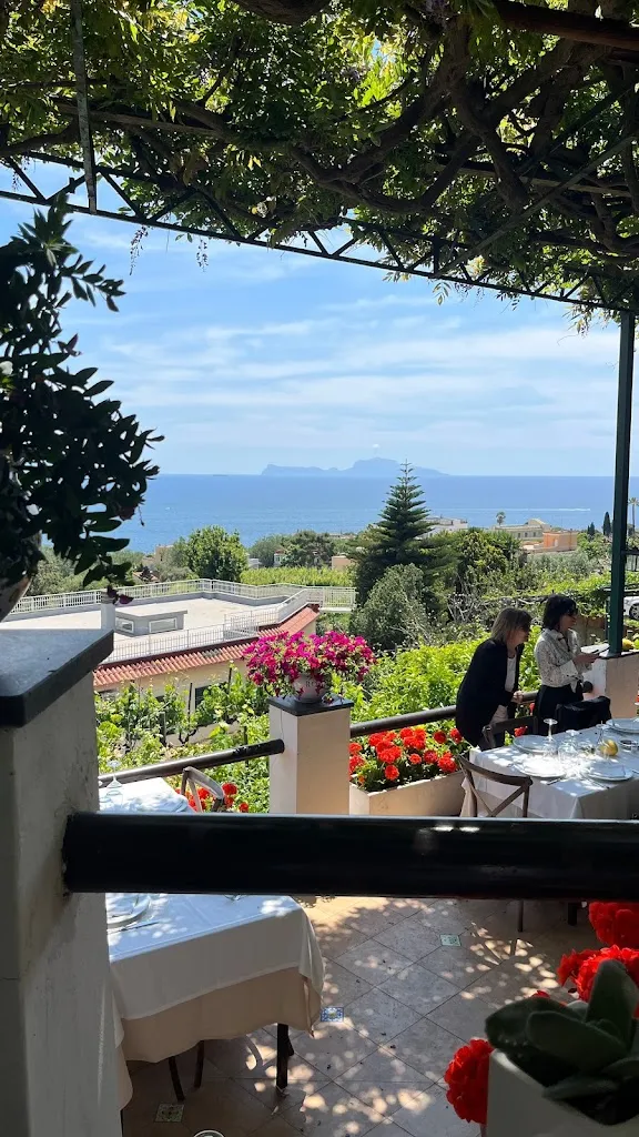Emanuele Maggio_Rosiello Restaurant_Posillipo_review