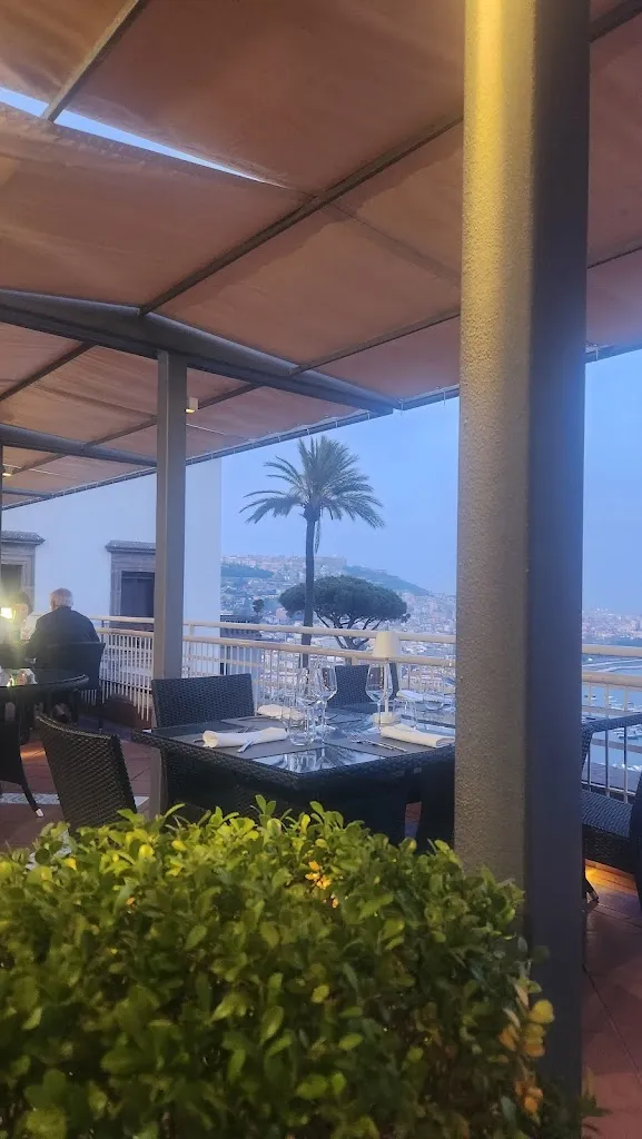 Hank Mierzwa_Paradisoblanco Restaurant_Posillipo_recensione