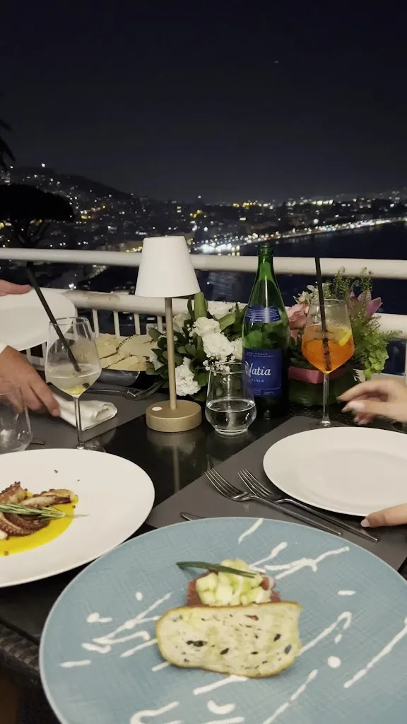 Paradisoblanco Restaurant_Posillipo_slider_image_2