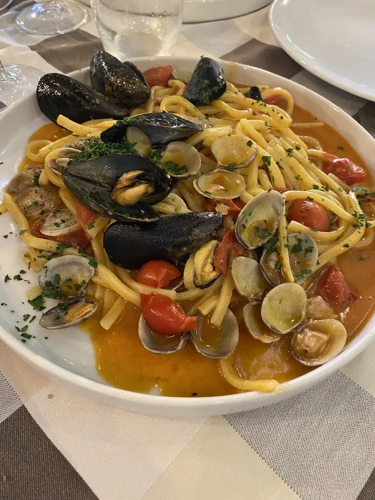 Raffaele Ciotola_Trattoria La Santarella_Posillipo_review