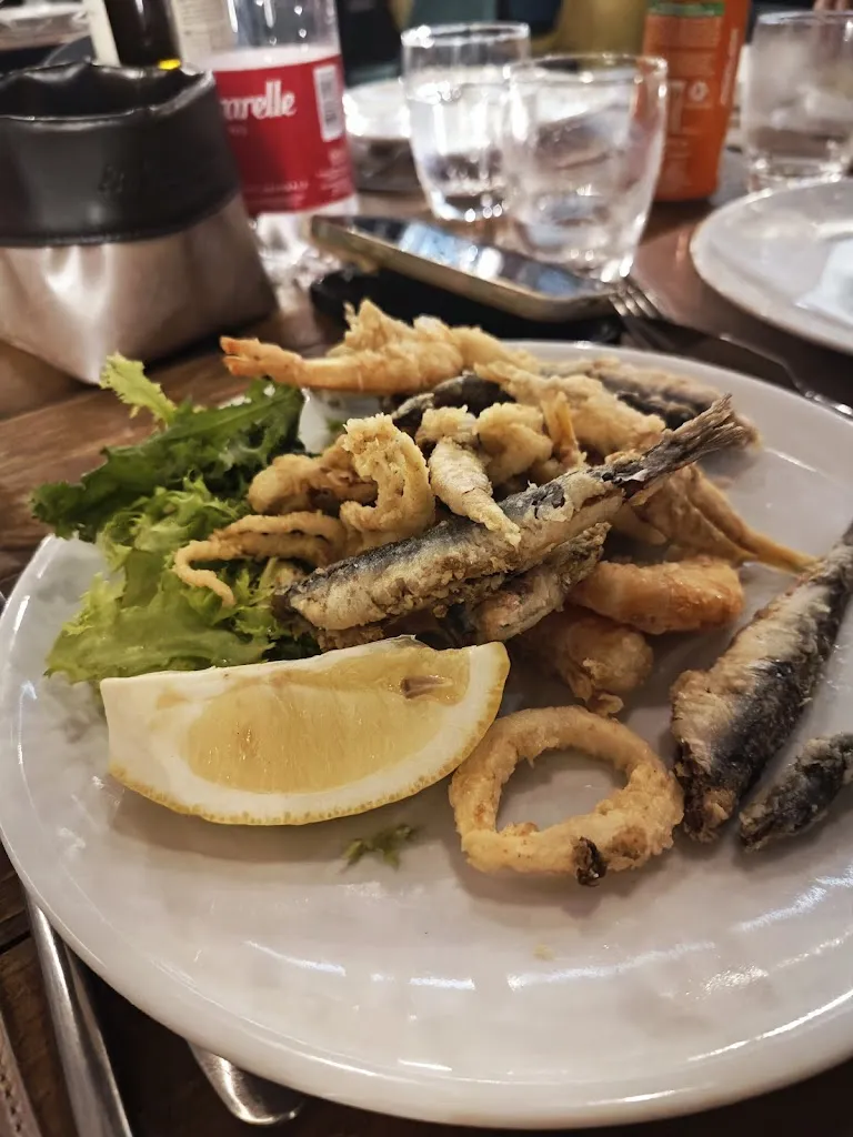 Trattoria La Santarella_Posillipo_slider_image_3