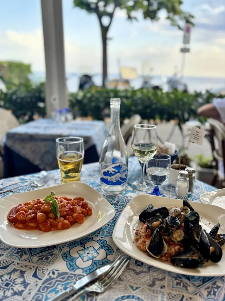 Nicole Zara_Mediterraneo_Positano_recensione