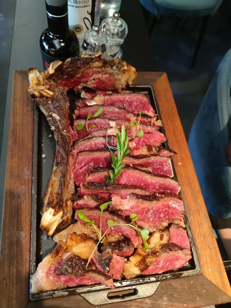 Viktor Serafimov_Roc - Pizza & Steak_Positano_review