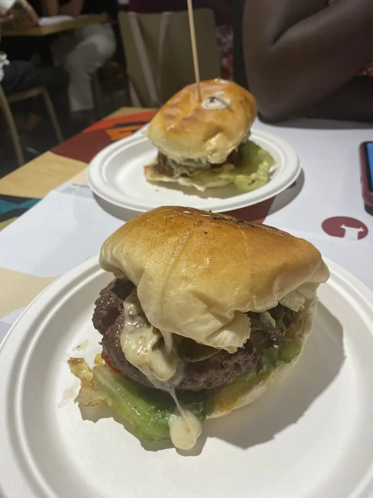 J. Greg Vick_Da Gigione Macelleria Hamburgheria Take Away_Pomigliano d'Arco_review