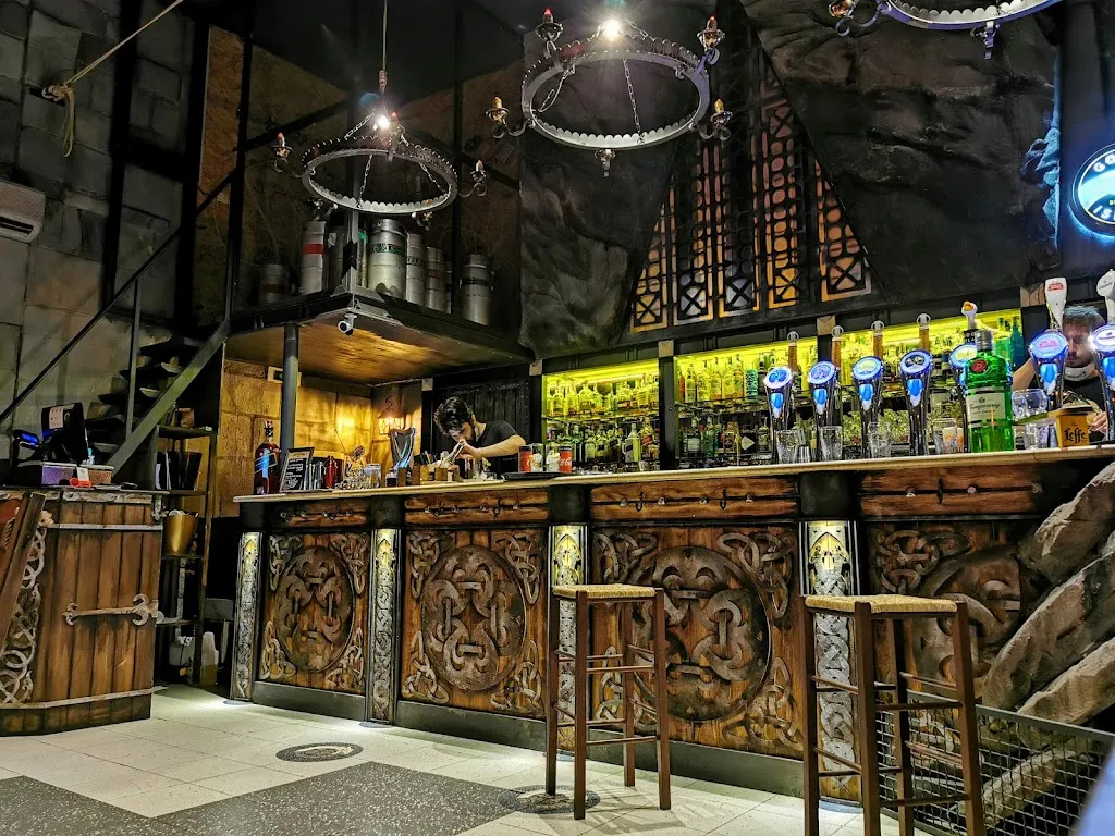 Richard Howes_The Sign 2.0 - Medieval Fantasy Pub & Coffee_Pomigliano d'Arco_recensione