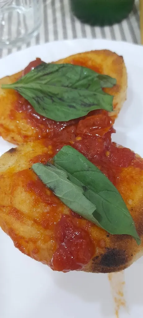 Menu_Pizzeria Favurit'_Pomigliano d'Arco_image_9