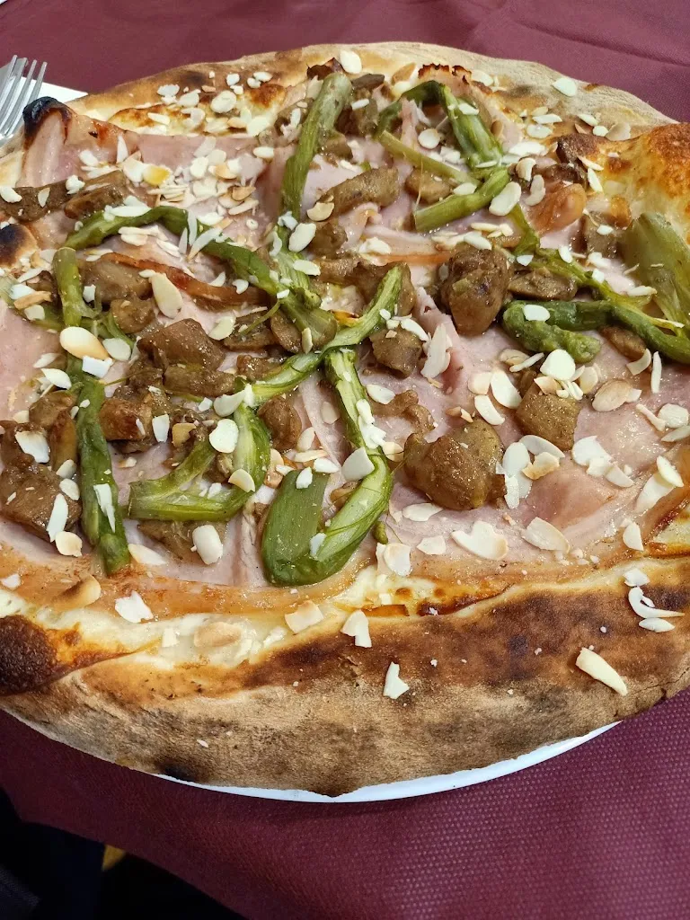 Menu_Pizzeria La Fontana_Pozzillo_image_6