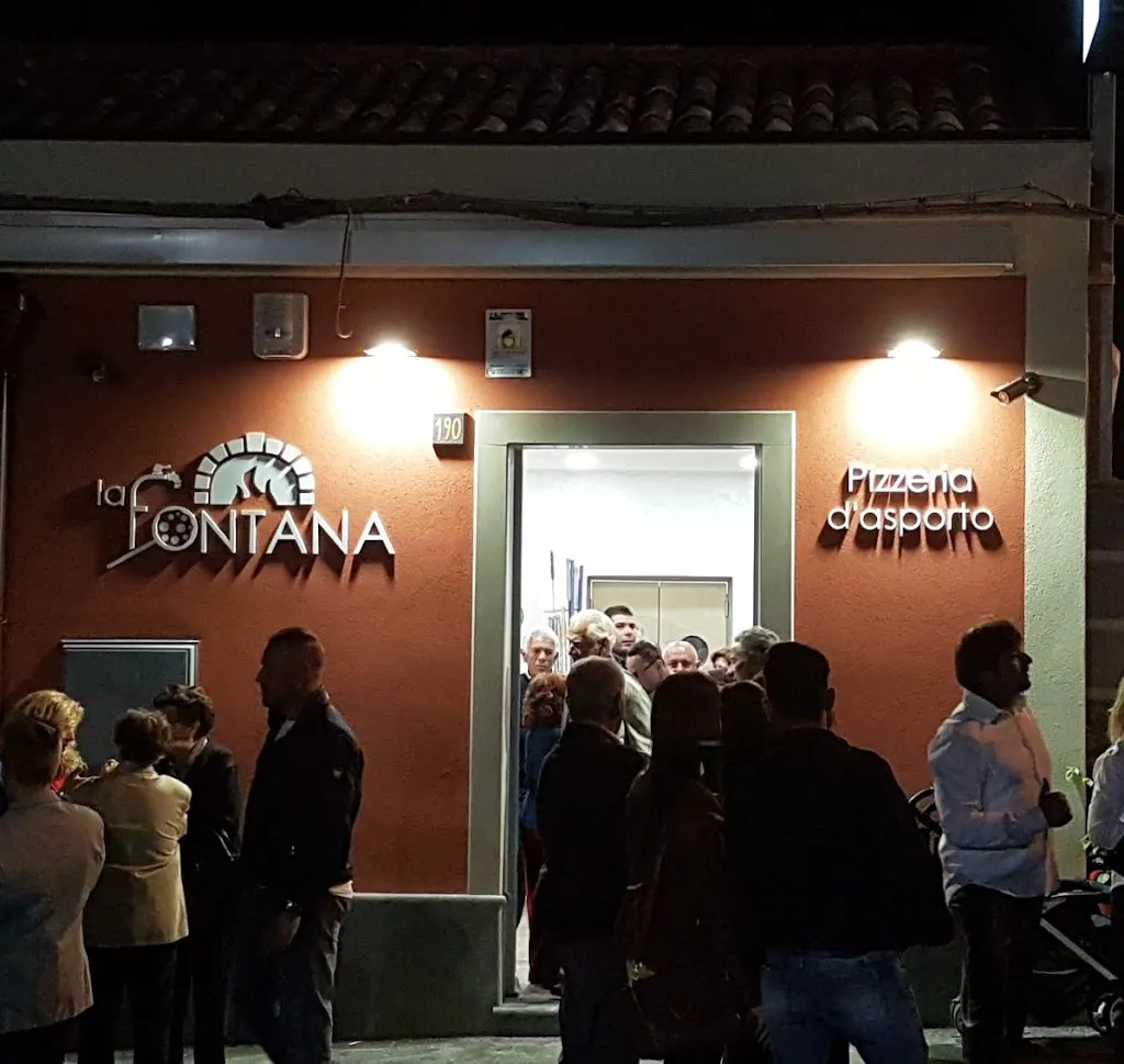 Pizzeria La Fontana restaurant in Pozzillo