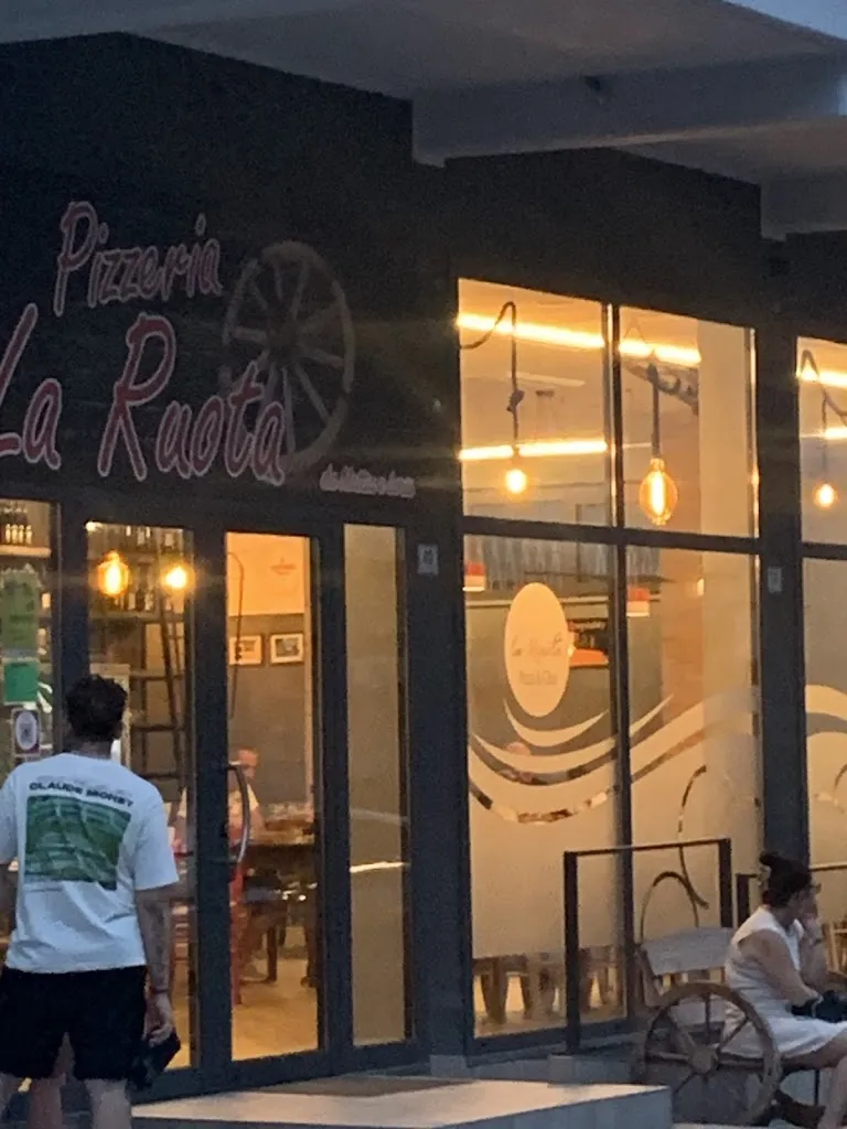 Bar Fiorucci dal 1969_Pizzeria La Ruota di Mattia & Loris_Martinsicuro_review