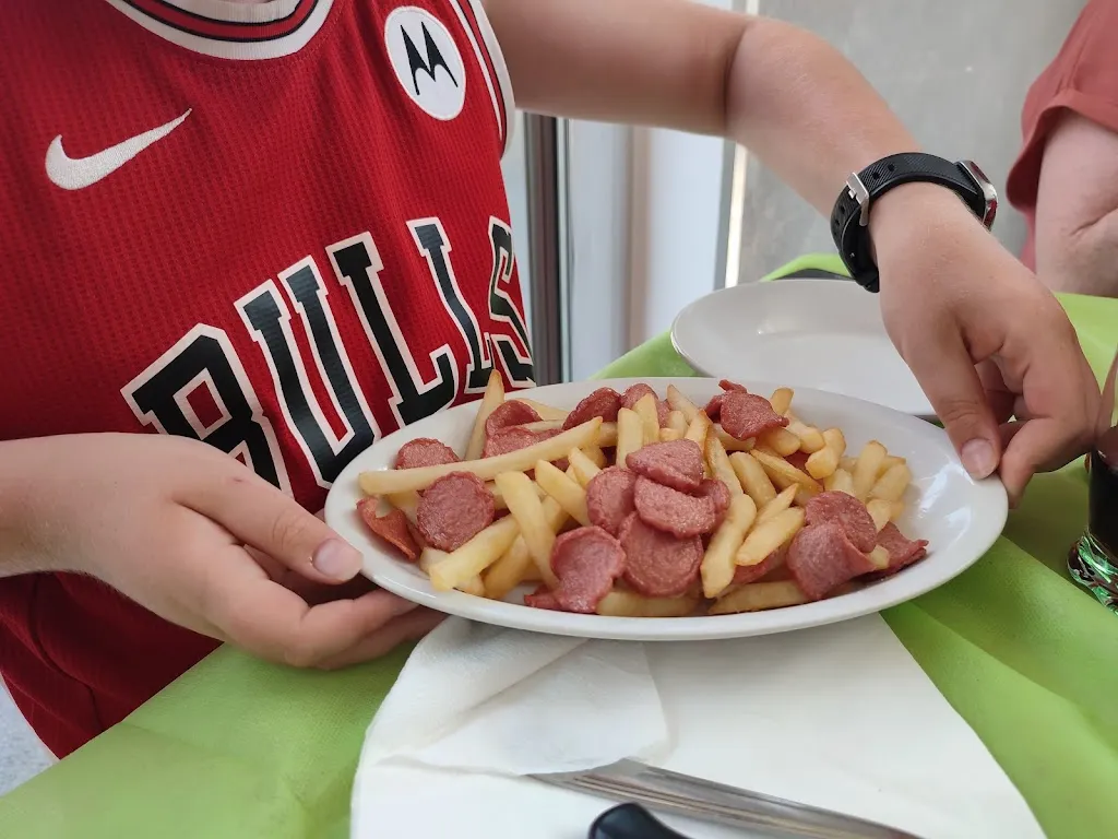 Pizzeria Pomodori_Pratole_slider_image_3