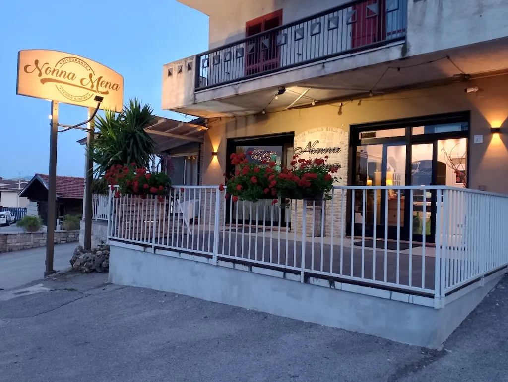 Nonna Mena restaurant in Quadrivio