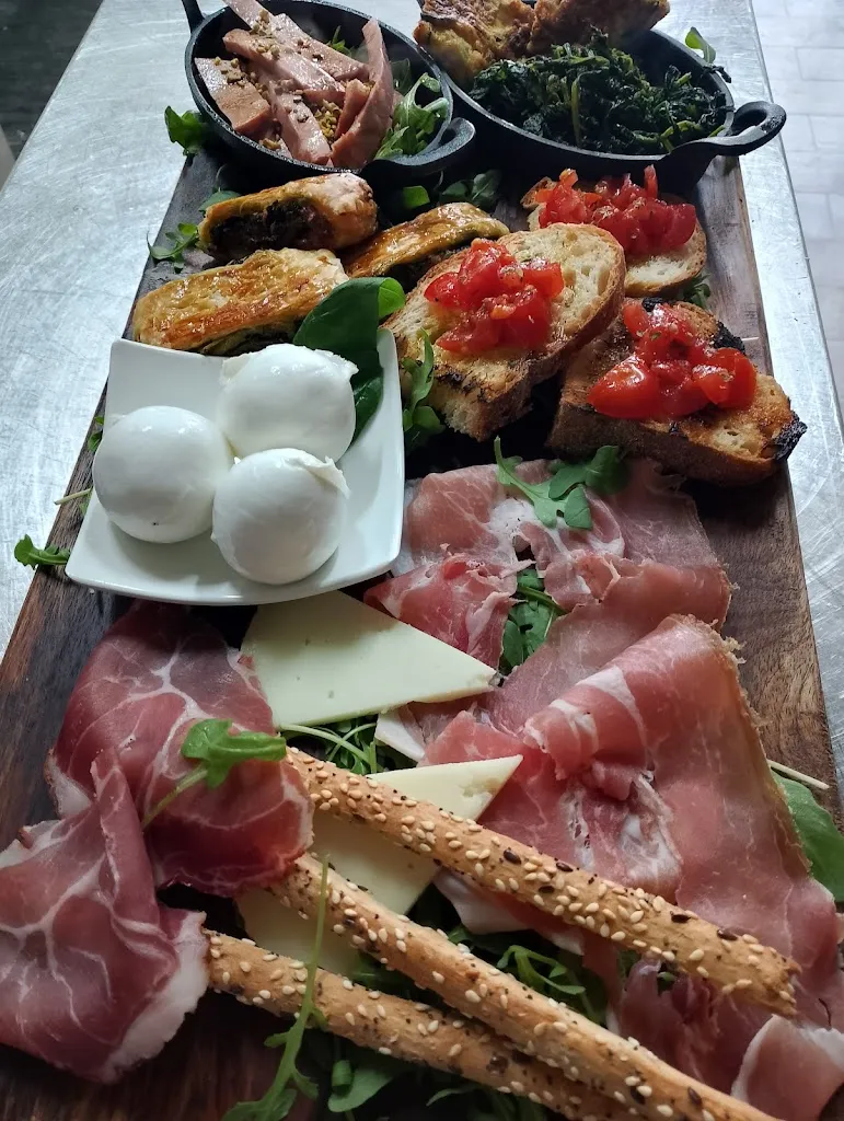 Nonna Mena_Quadrivio_slider_image_2