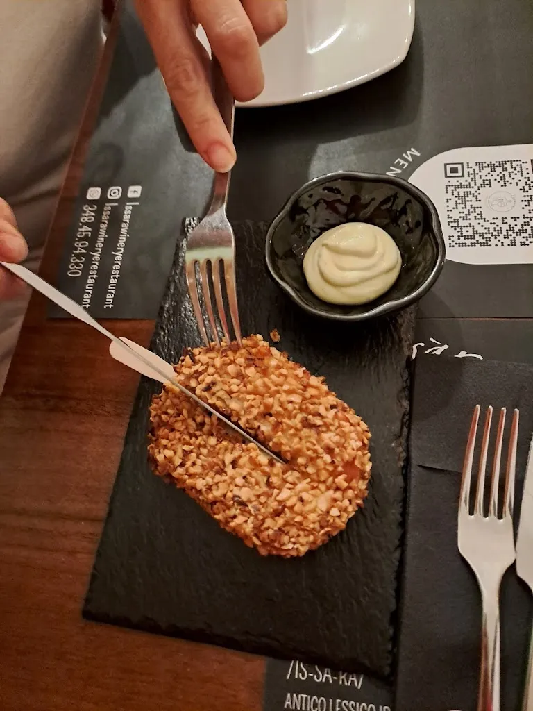 Menu_Issàra Winery & Restaurant_Quadrelle_image_5