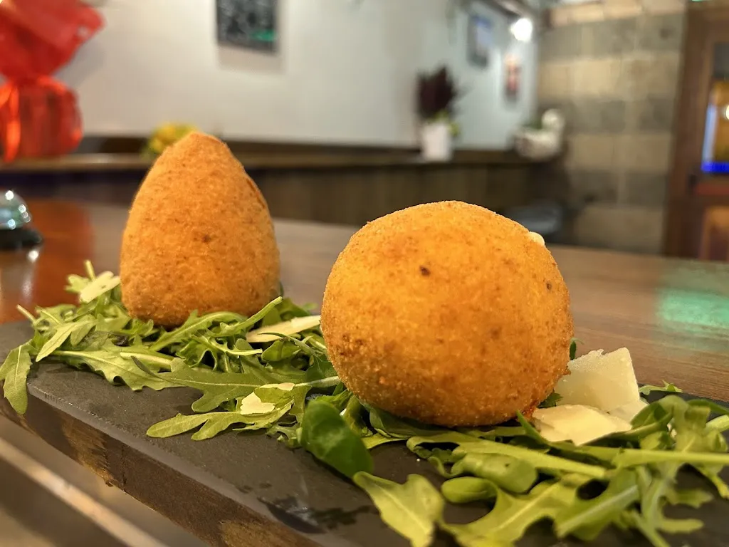 Menü_AUMM AUMM Paninoteca pub sfizioseria siciliana_Quadrelle_Bild_9