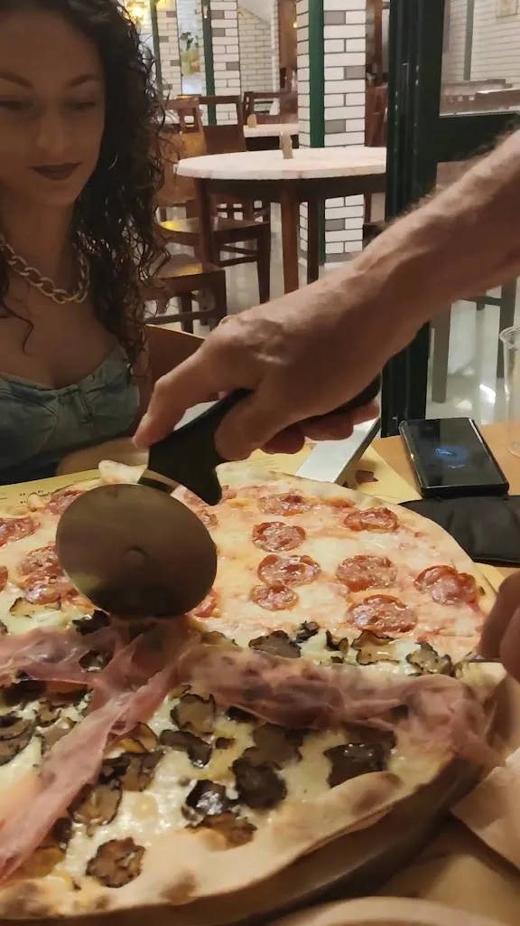 La Ruota di Evandro - Pizzeria_Martinsicuro_slider_image_2