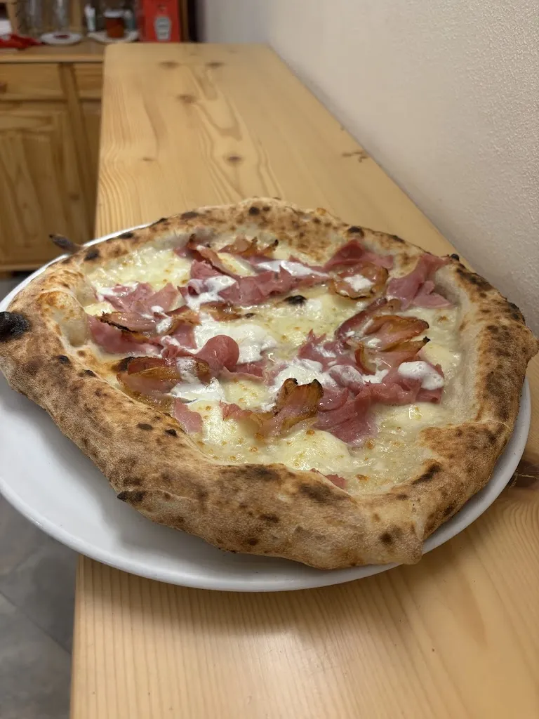 Trattoria Pizzeria Non Solo Pane_Roccagloriosa_slider_image_2