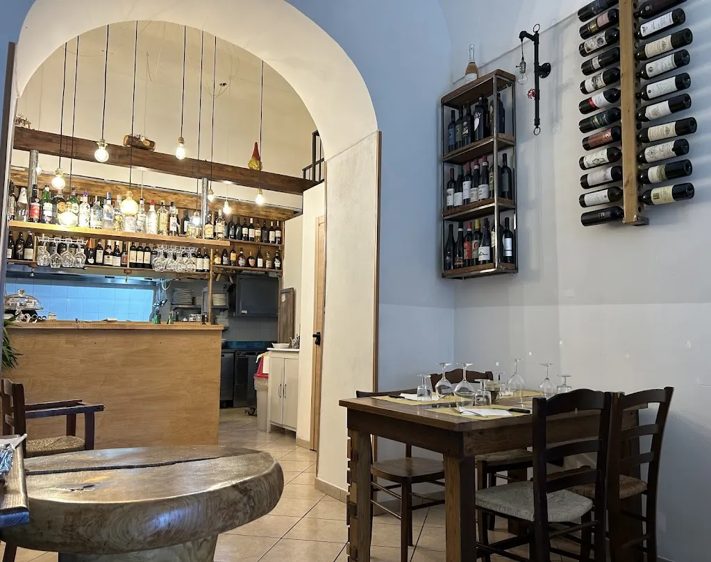 Risto vineria Nudo e Crudo_Roccamonfina_slider_image_3