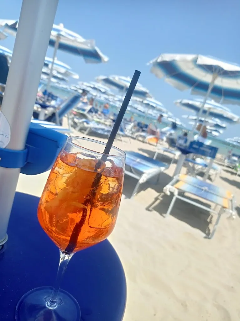 Richard Ušák_Posto 9 Chalet_Martinsicuro_review