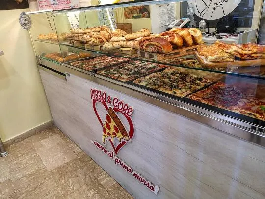 Pizza & Core_Roccamonfina_slider_image_3