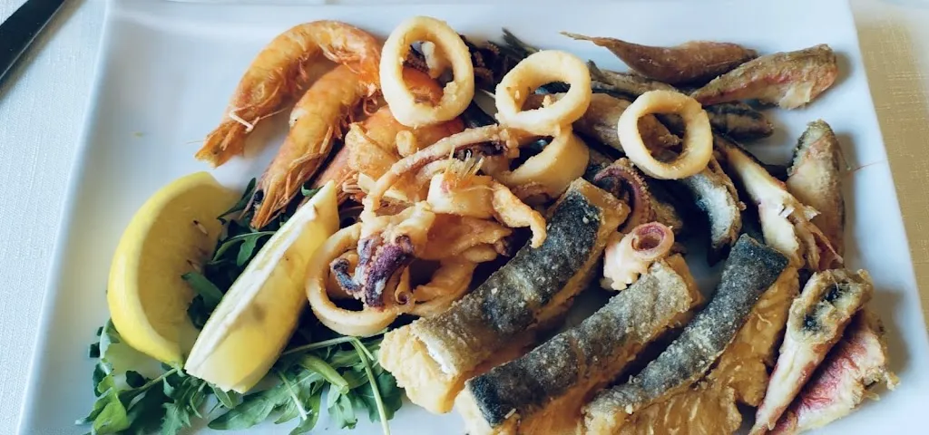 Lucy V_A' Taverna - Ristorante Pizzeria_Roccadaspide_review