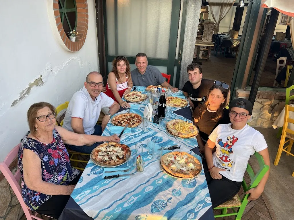 Daniele and Letizia Ciraulo_Pizzanic Pizza e Food - Bar - Ristorante e Pizzeria_Roccadaspide_avis