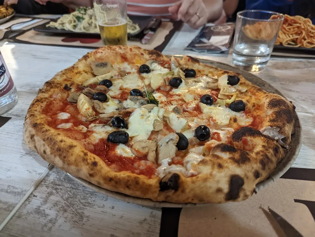 Itay Gabbay_Pizzanic Pizza e Food - Bar - Ristorante e Pizzeria_Roccadaspide_avis