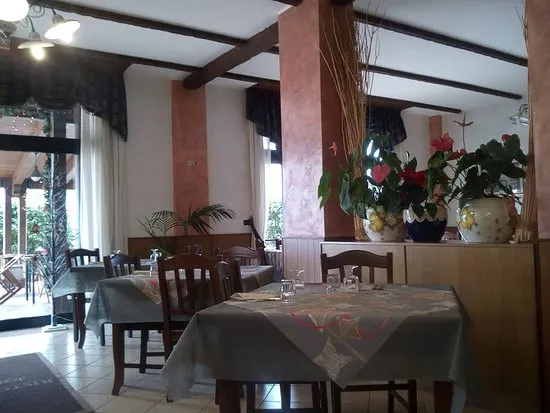 Osteria Johnny restaurant in Sala Consilina