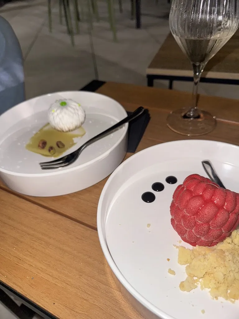 emilio calicchio_Secret Garden | Sushi - Cocktail - More_Sala Consilina_review