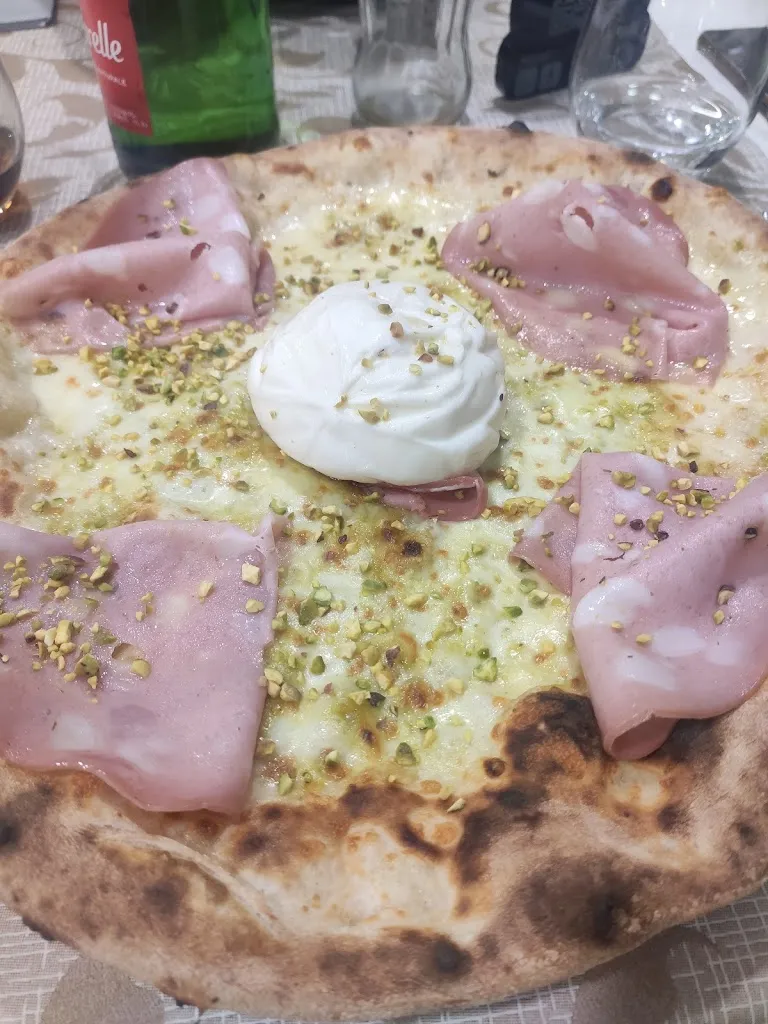 Pizzeria Da Christian_Sala Consilina_slider_image_2